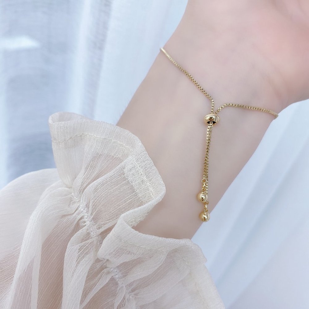 NEW 14K Gold Plated Diamond Flower Bracelet - Picture 9 of 10